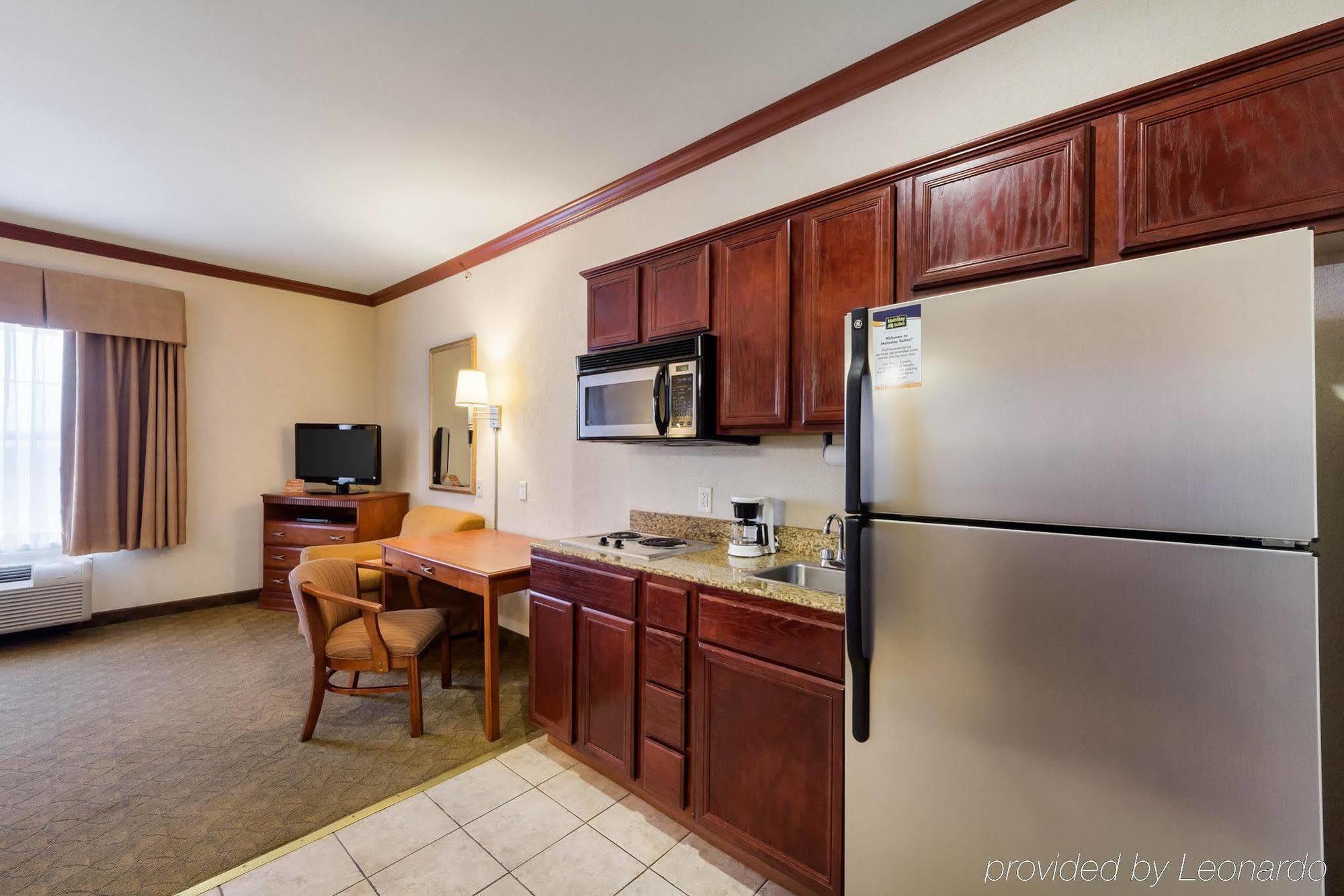 Best Western Ingleside Inn & Suites Exterior photo